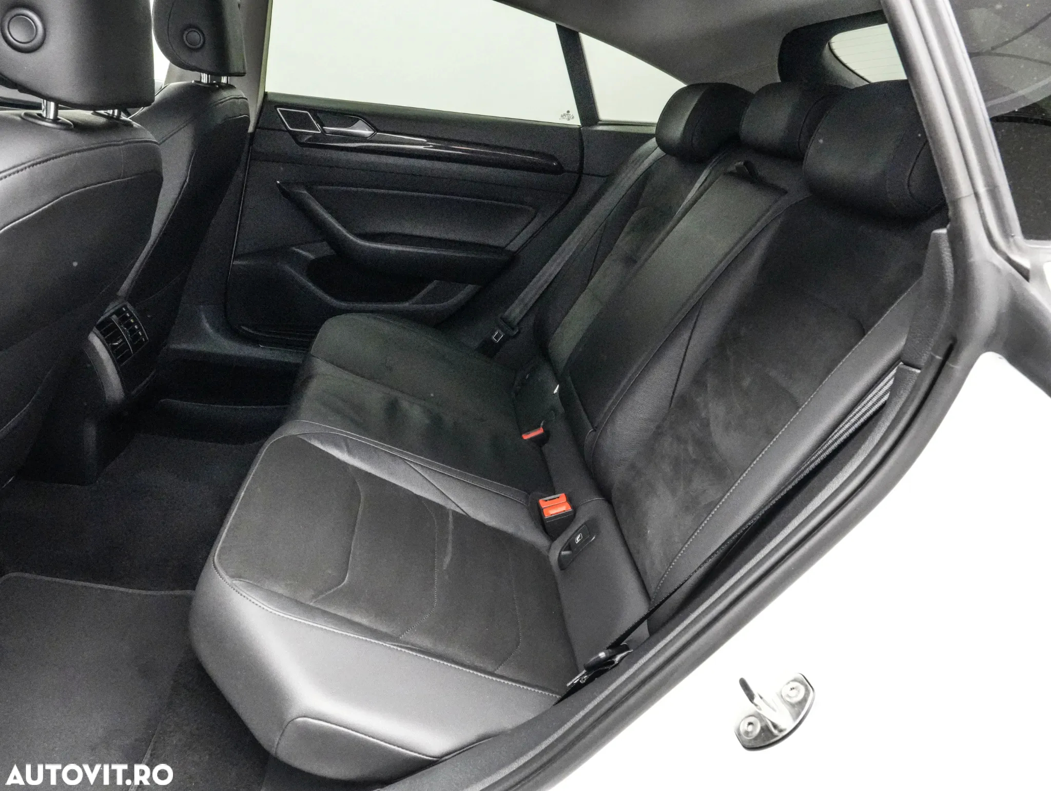 Volkswagen ARTEON 2.0 TDI DSG Elegance - 15