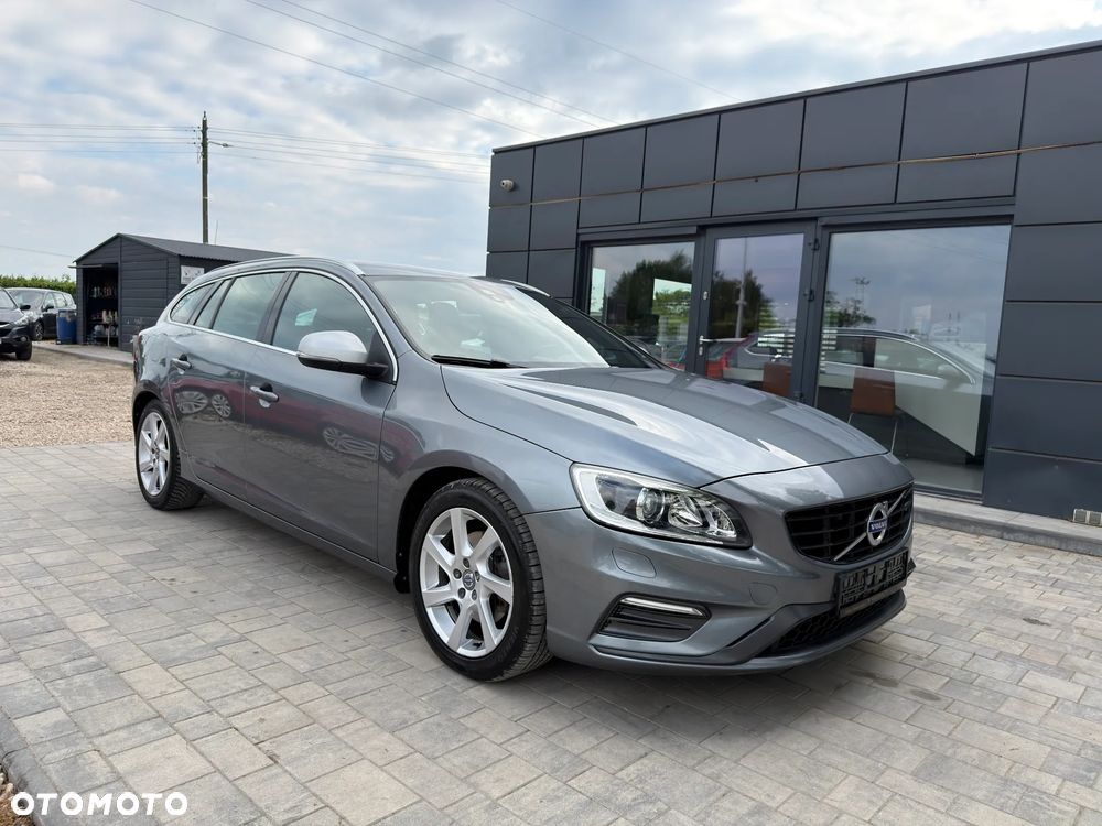 Volvo V60 D3 Drive-E R-Design Momentum - 6
