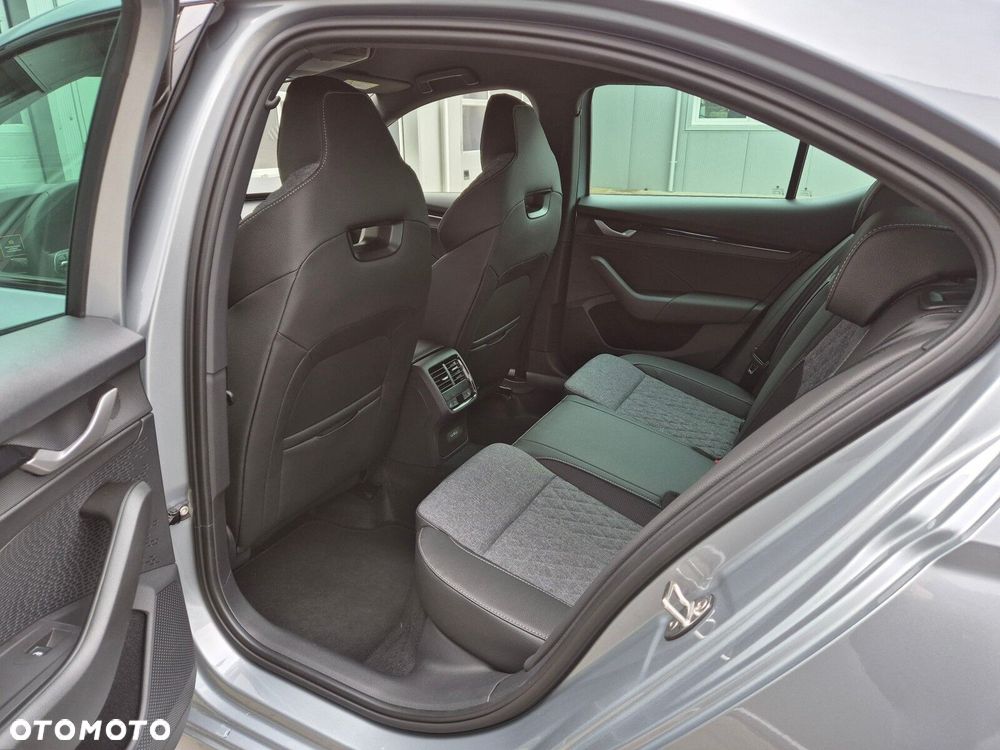Skoda Octavia - 14