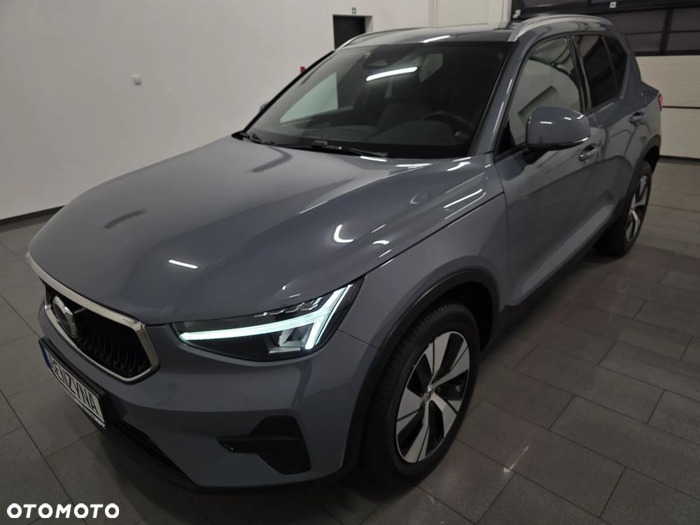 Volvo XC 40 B3 B DKG Ultra Dark - 34