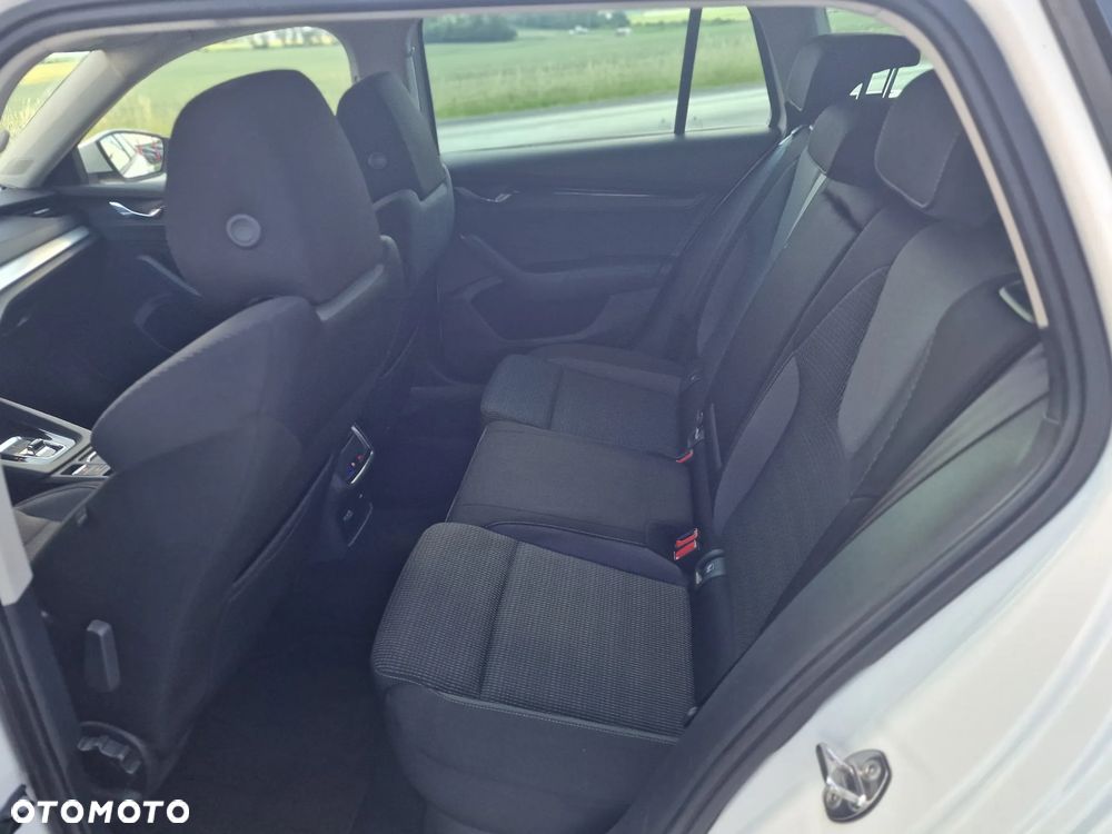 Skoda Octavia 2.0 TDI DSG 4x4 Ambition - 19