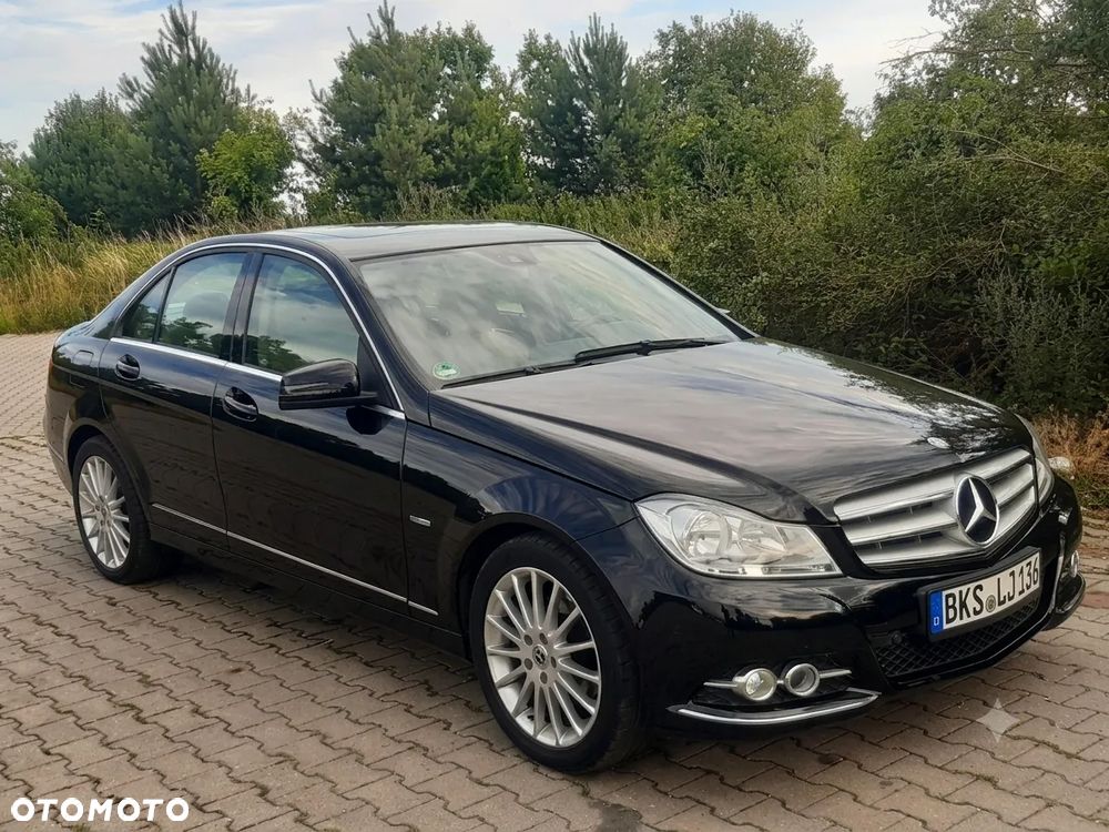 Mercedes-Benz Klasa C 180 CGI Automatik BlueEFFICIENCY - 9