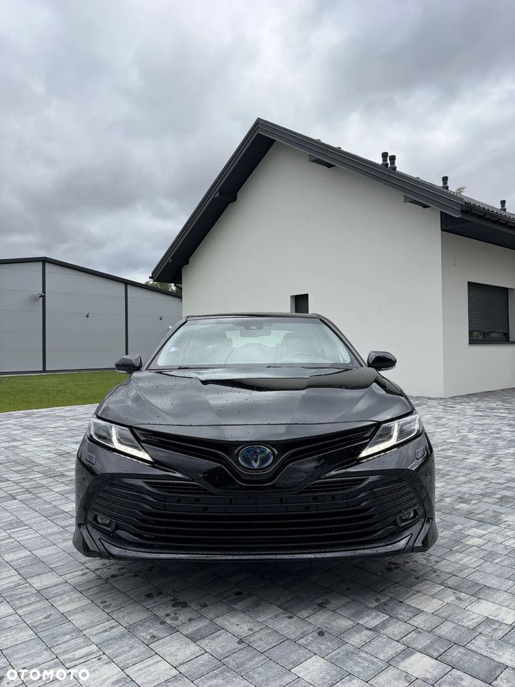 Toyota Camry Business Edition - 2