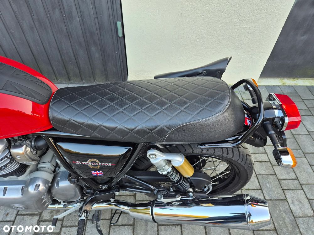Royal Enfield Interceptor - 21