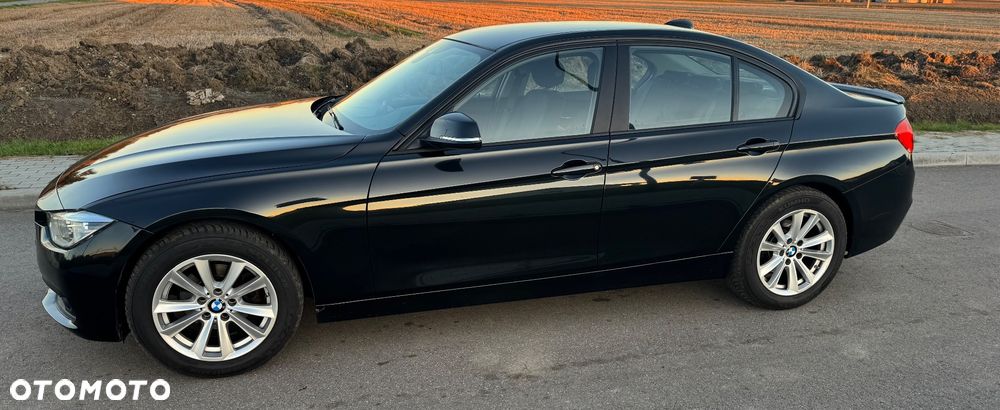 BMW Seria 3 316d Sport Line - 11