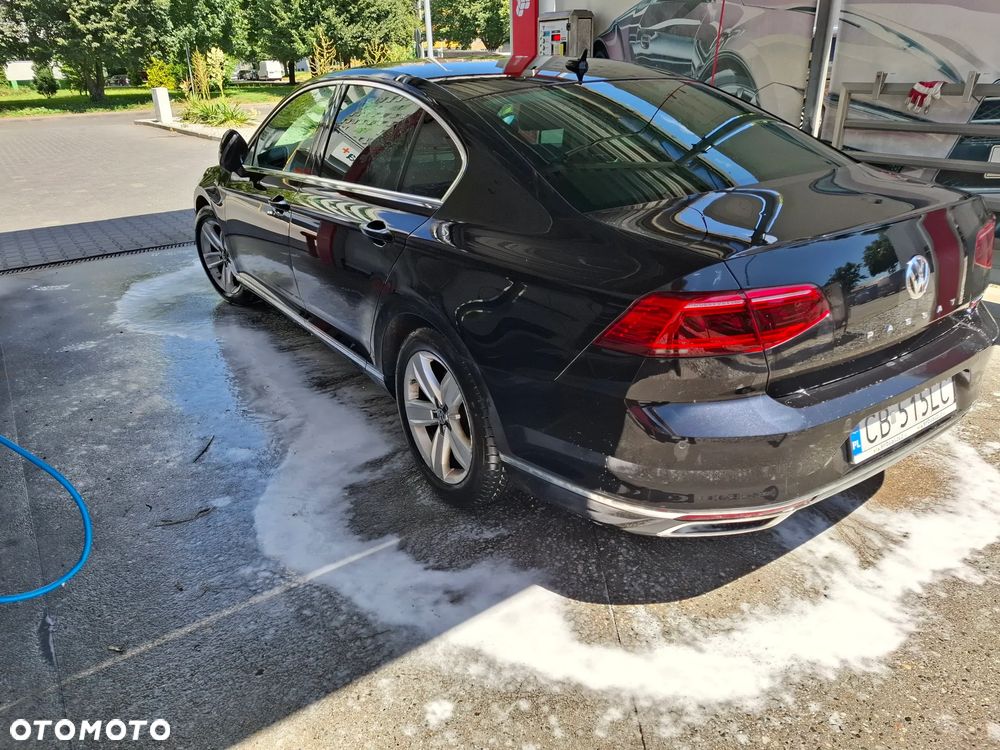 Volkswagen Passat 2.0 TDI 4Mot Elegance DSG - 5