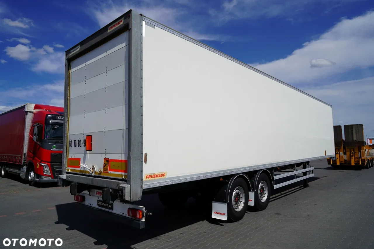 Fruehauf KONTENER / KOFFER / 2 OSIE / SAF / 2021 ROK / BARDZO MOCNA PODŁOGA: SZYNA-DESKA / ROLETA - 5