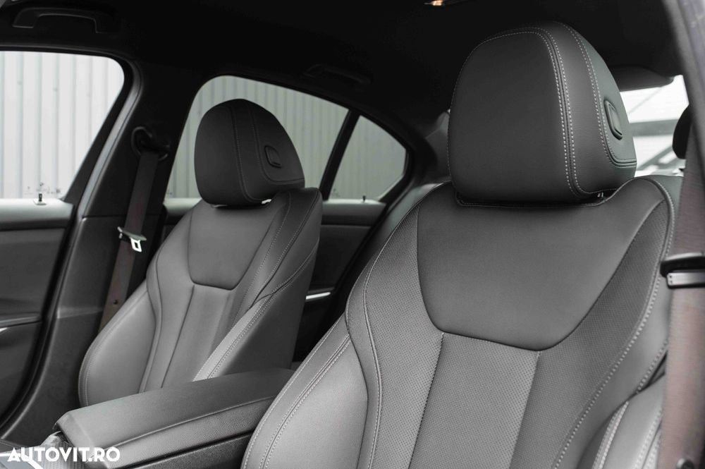 BMW Seria 3 318i Aut. M Sport - 27
