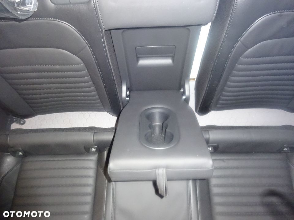 fotele kanapa boczki skora Sedan VW Passat B8 FL UK czesci - 15