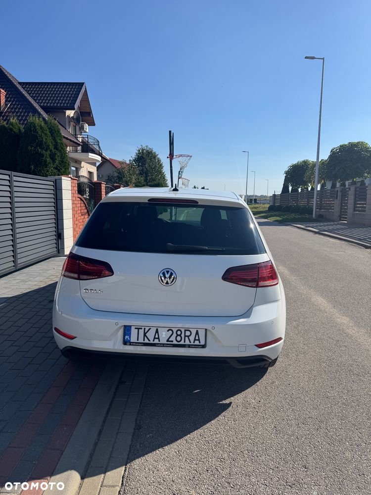 Volkswagen Golf - 14