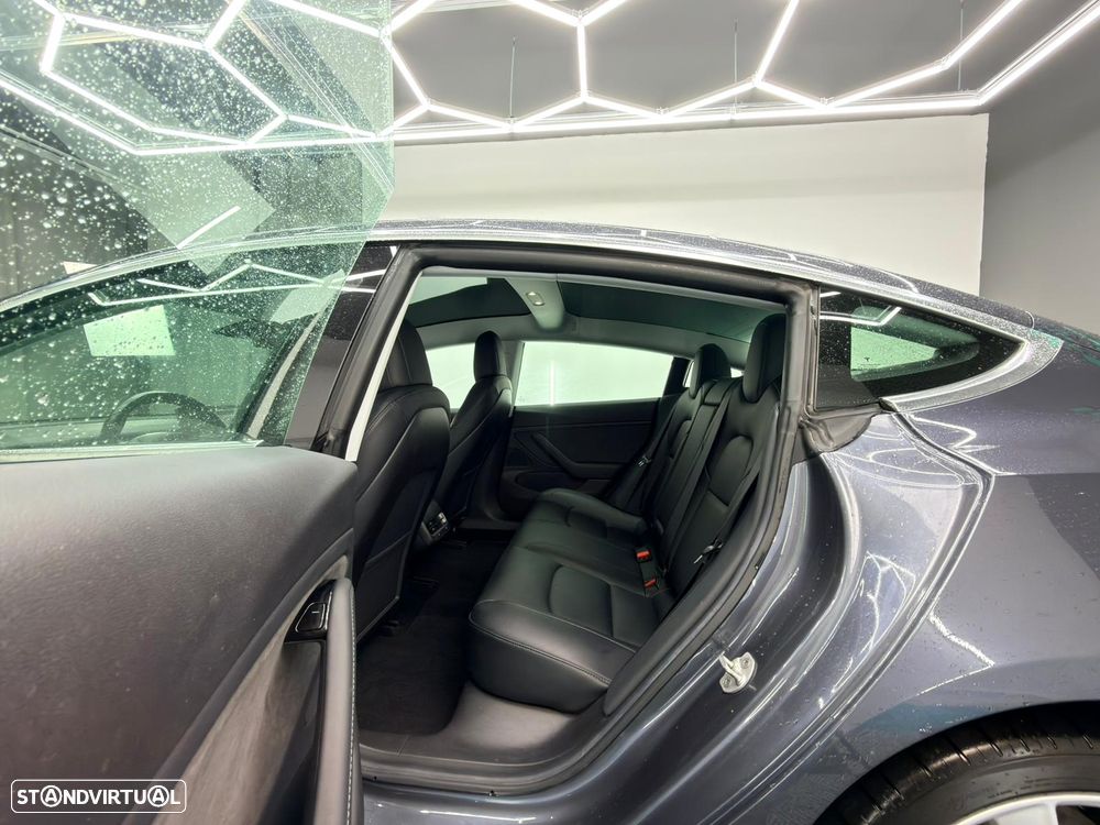 Tesla Model 3 Long-Range Dual Motor AWD - 10