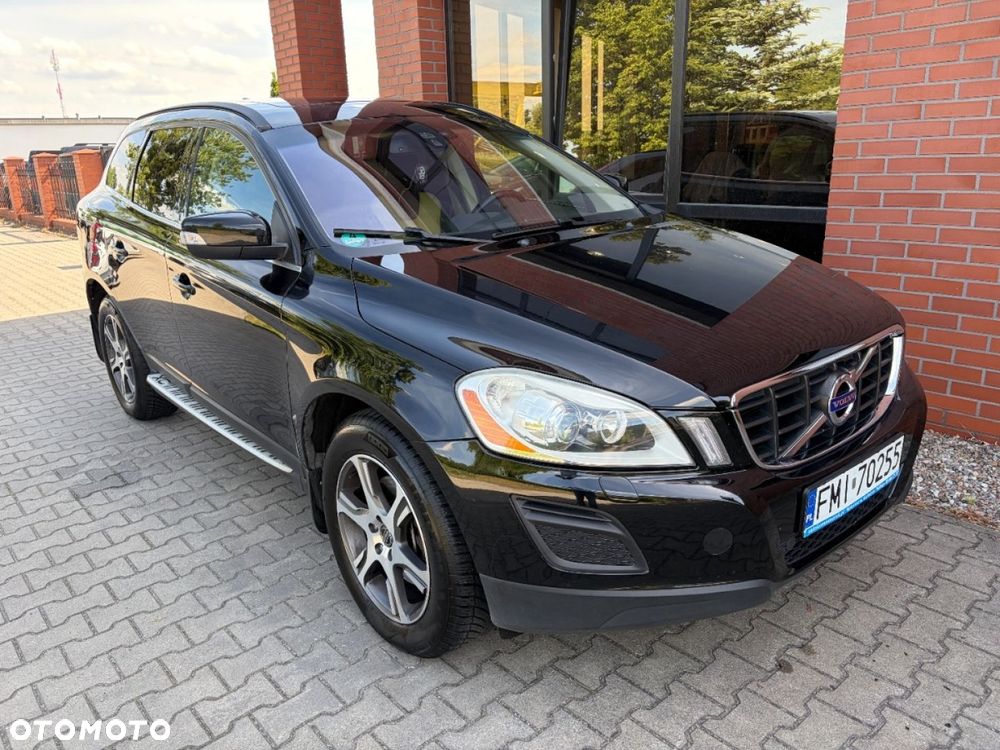 Volvo XC 60 D5 AWD Momentum - 2