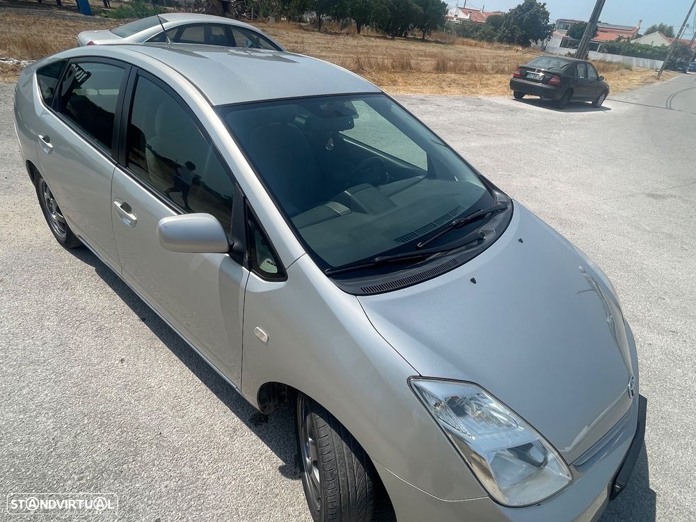 Toyota Prius 1.5 VVT-i Híbrido - 1
