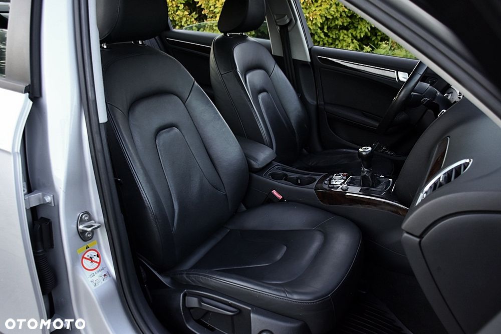 Audi A4 Limousine 1.8 TFSI quattro Attraction - 34