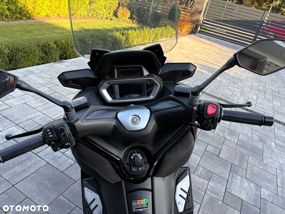 Yamaha X-max - 4