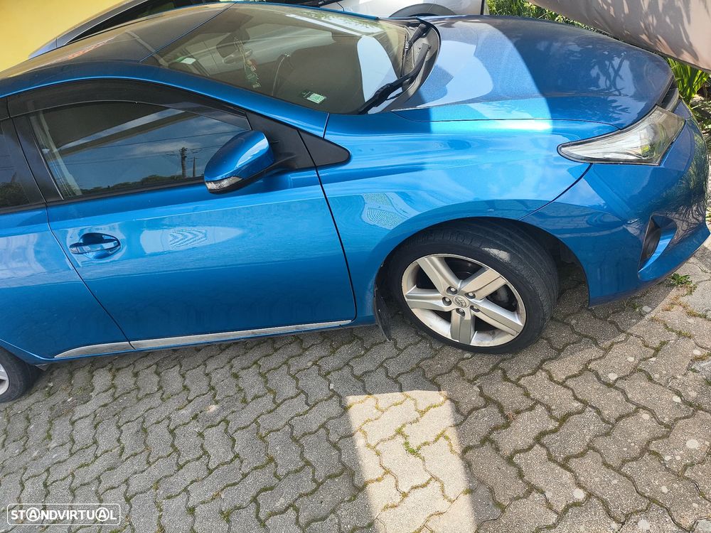 Toyota Auris 1.4 D-4D Comfort+Navi - 4