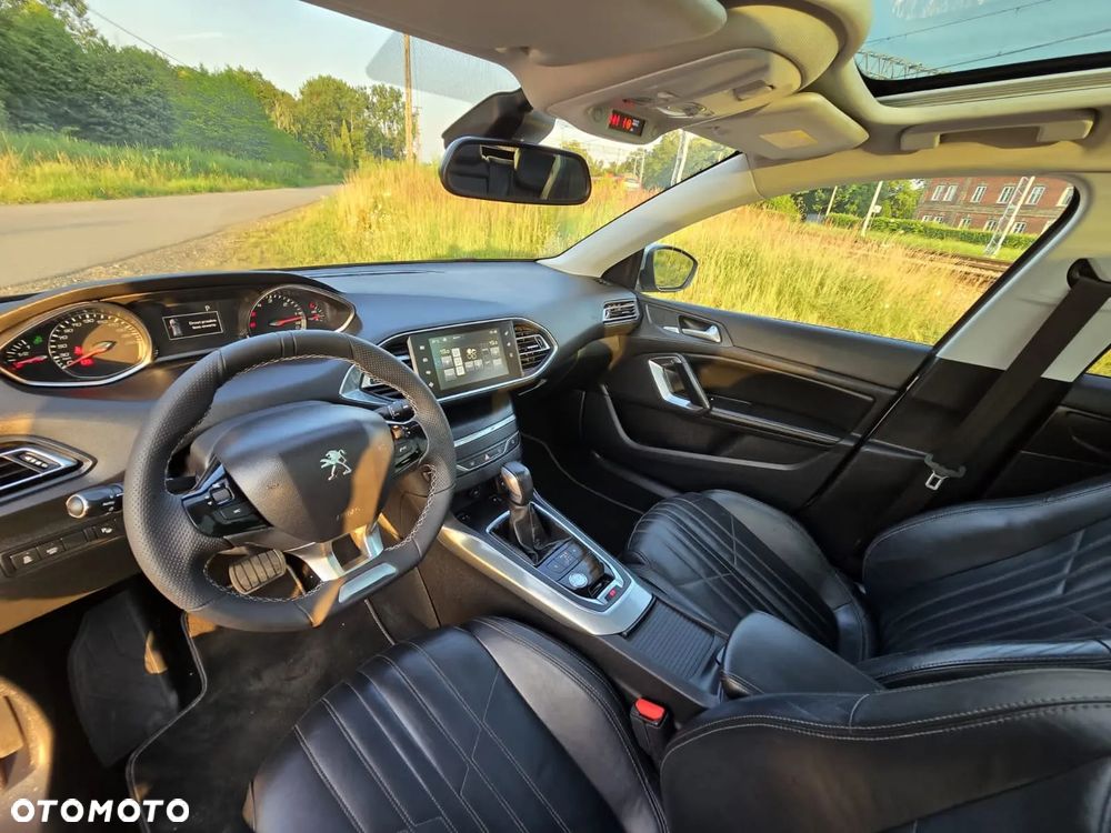 Peugeot 308 SW BlueHDi 150 EAT6 Stop & Start Allure - 10