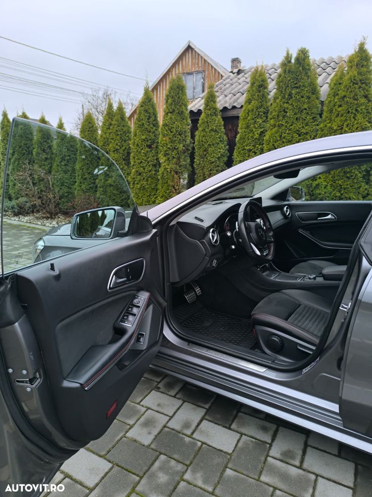 Mercedes-Benz CLA 250 - 8