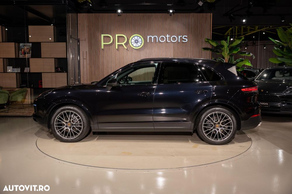 Porsche Cayenne - 15