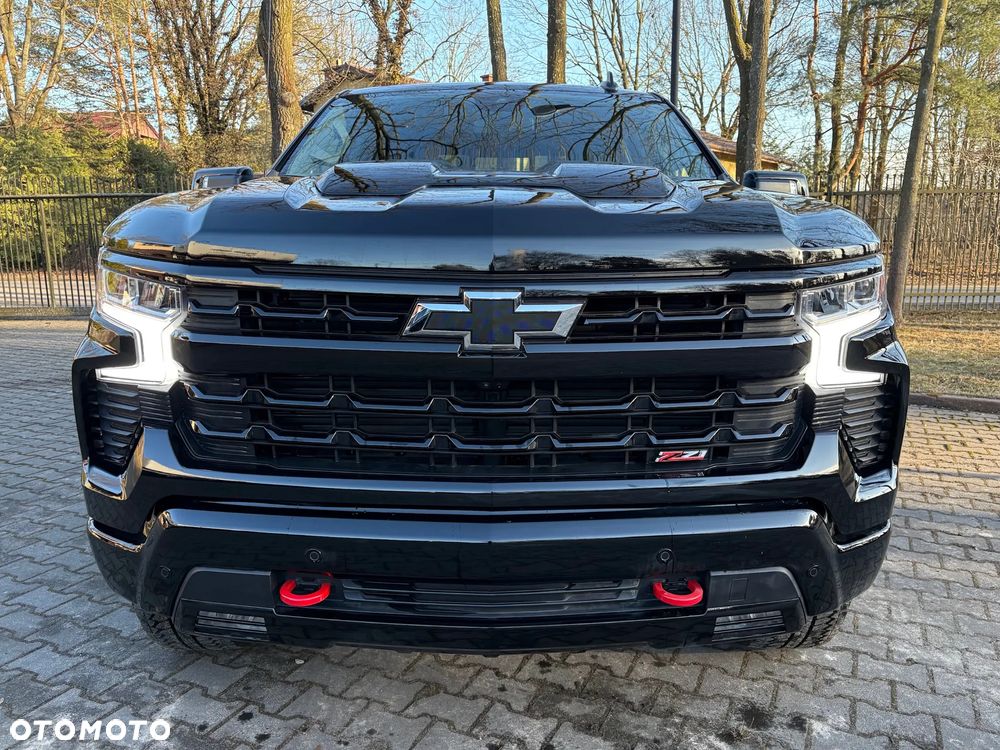 Chevrolet Silverado - 2