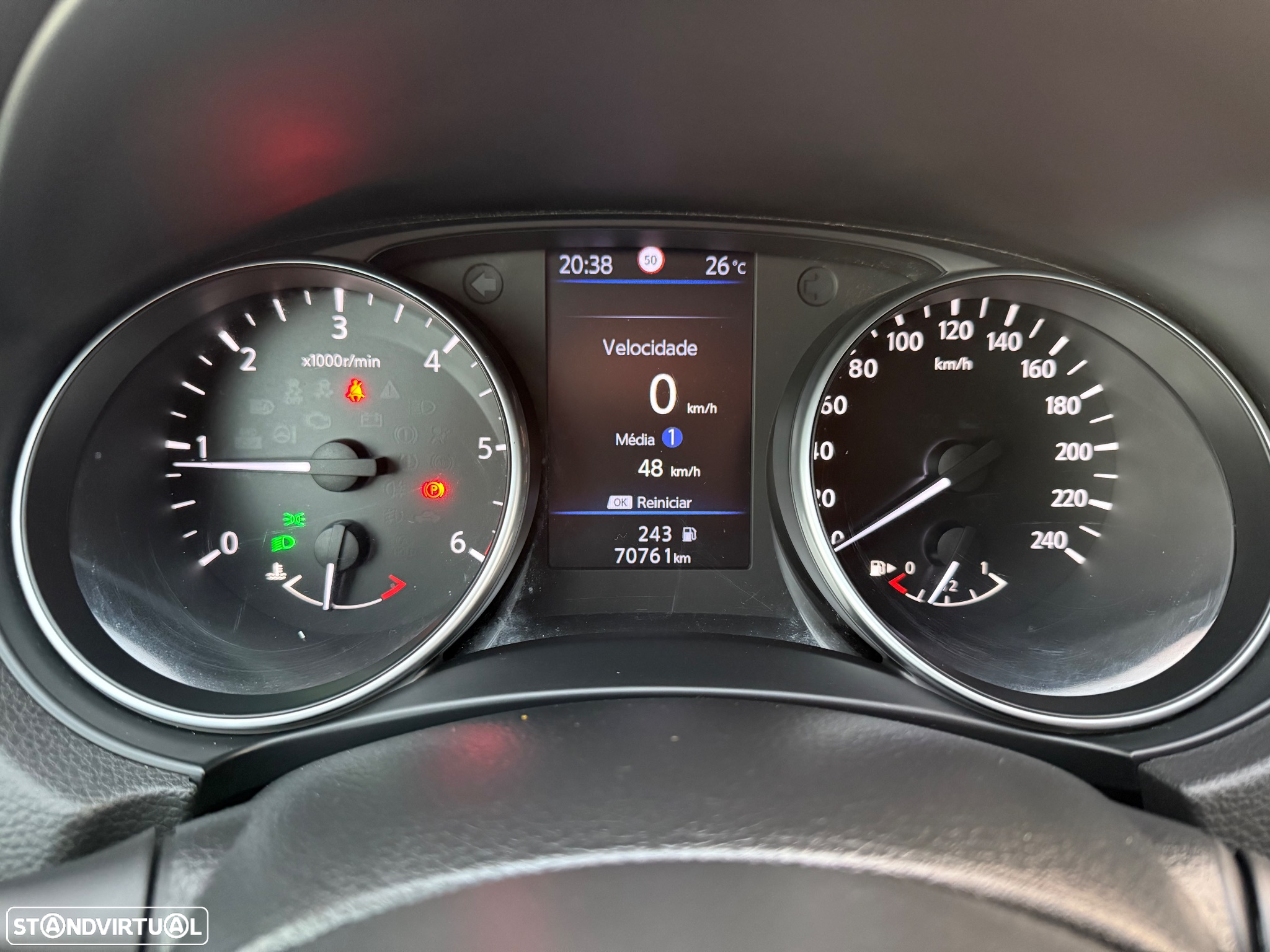 Nissan Qashqai 1.5 dCi N-Connecta - 16