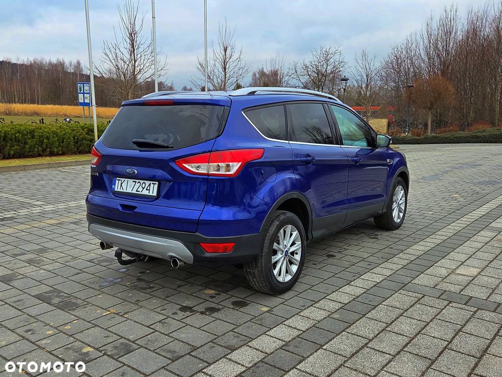 Ford Kuga 2.0 TDCi 2x4 Titanium - 9