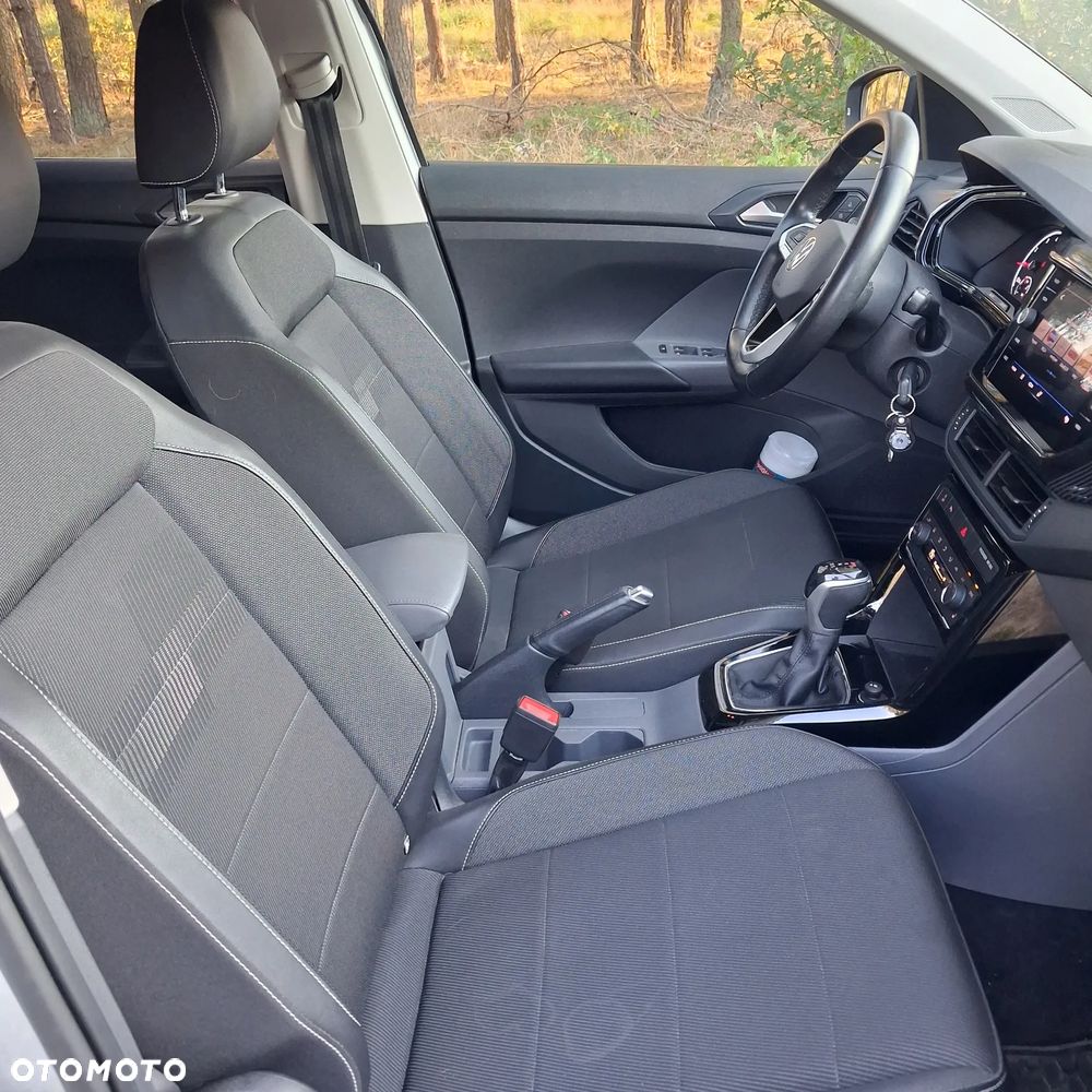 Volkswagen T-Cross - 17