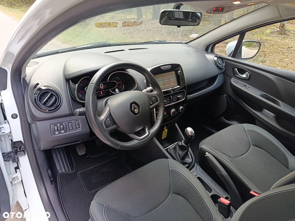 Renault Clio - 21