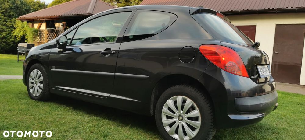 Peugeot 207 1.4 Presence Grand Prix - 4