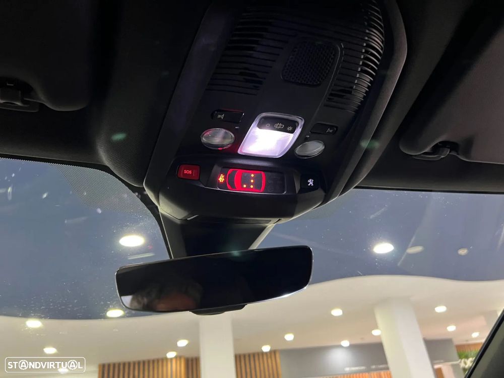 Peugeot 3008 1.6 Hybrid GT Pack e-EAT8 - 34