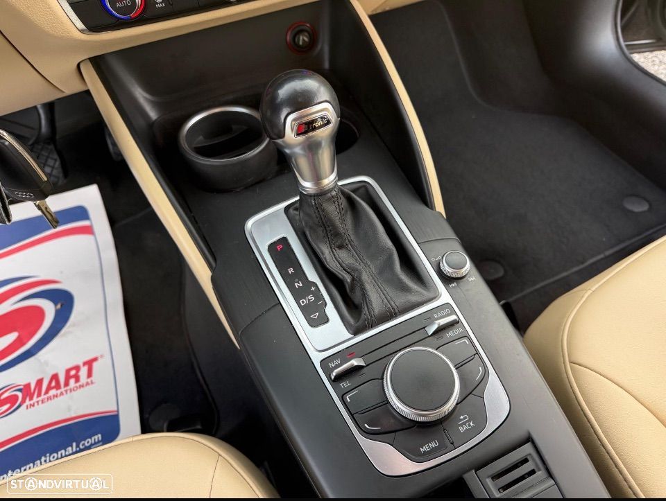 Audi A3 Sportback 2.0 TDI S-line S tronic - 11