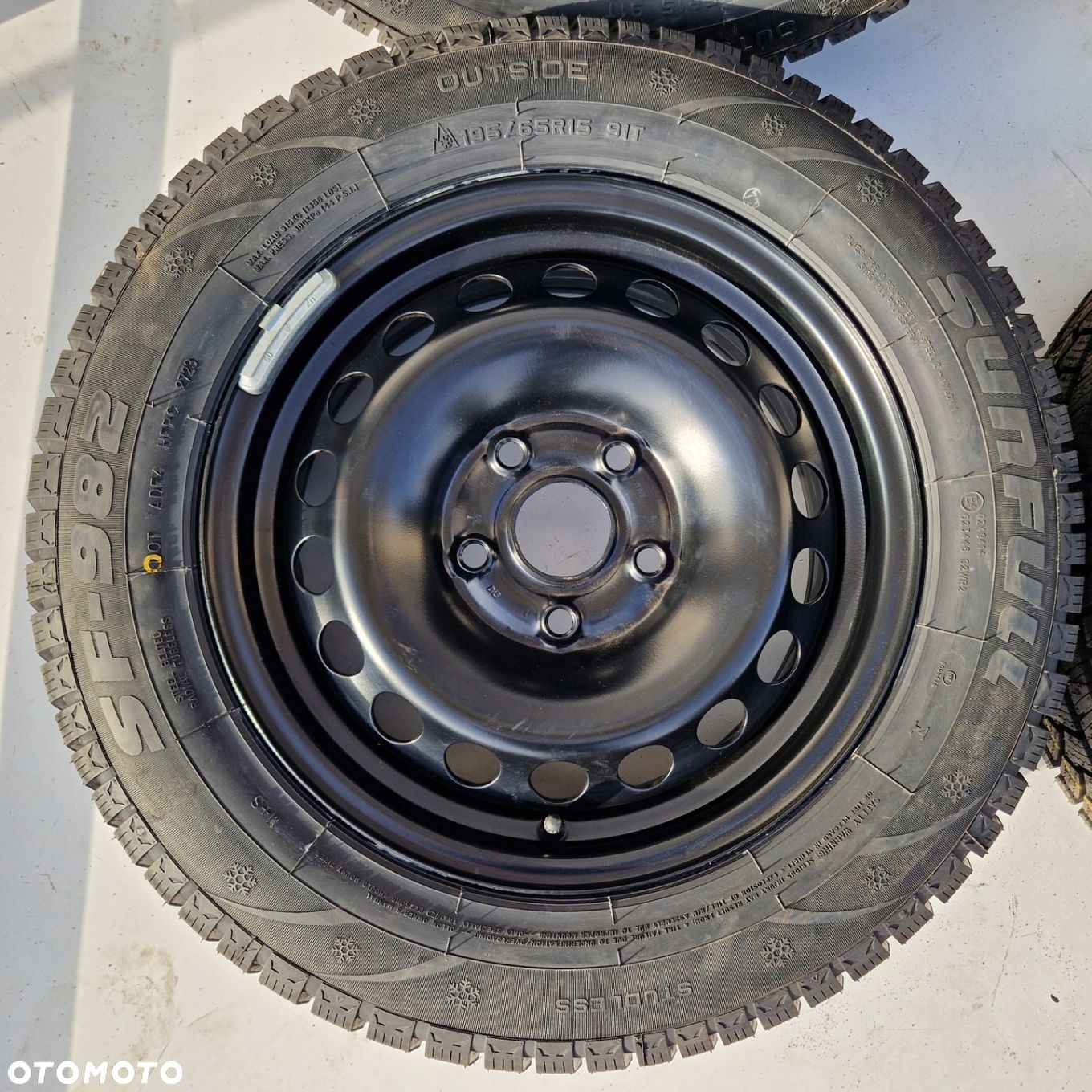 VW GOLF V VI VII PASSAT JETTA TOURAN CADDY NOWE 195/65R15 - 2