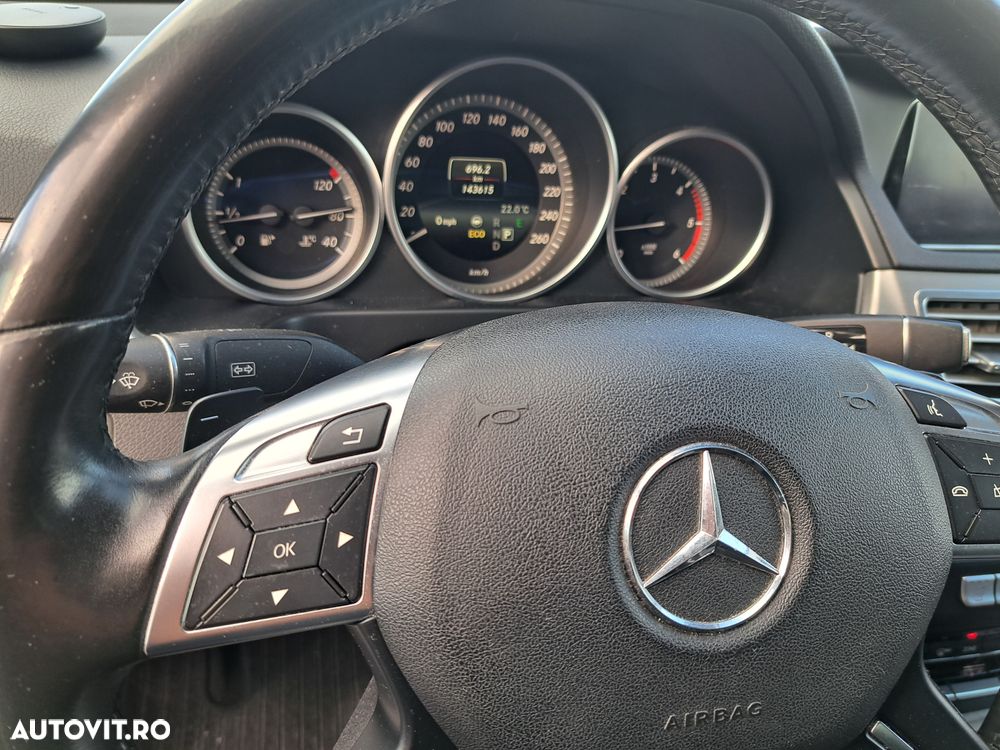 Mercedes-Benz E - 10
