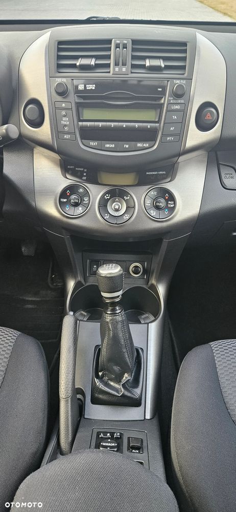 Toyota RAV4 2.0 VVT-i Sol - 10