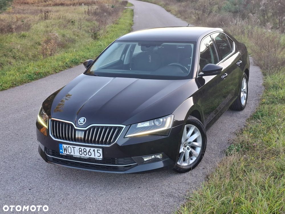 Skoda Superb 2.0 TDI SCR Ambition DSG - 5