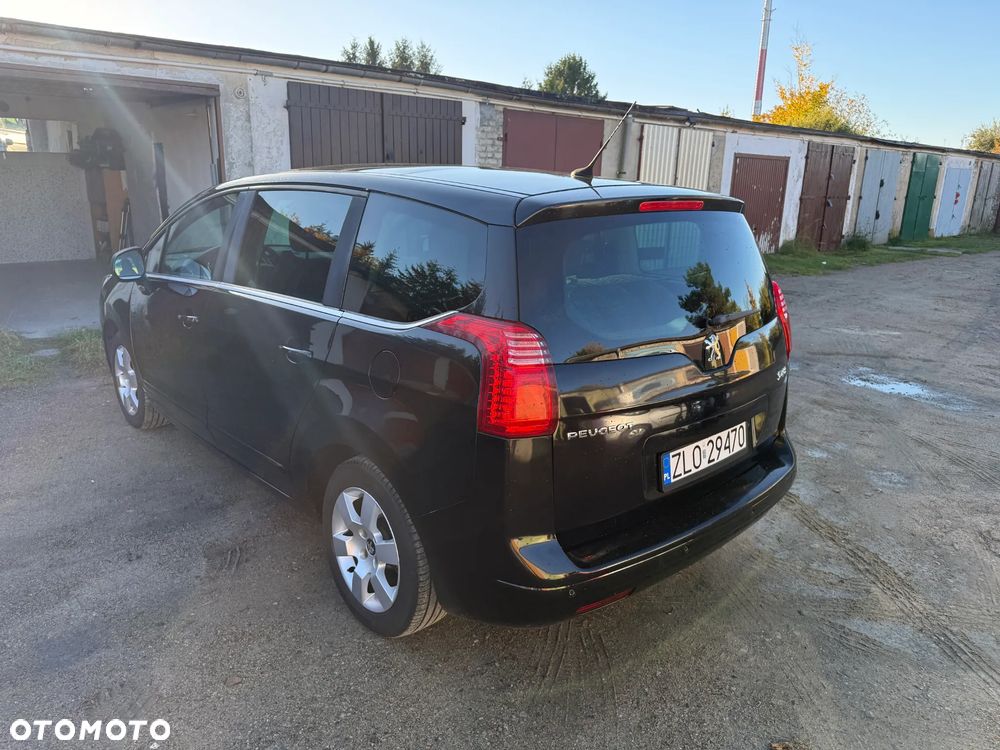 Peugeot 5008 - 3