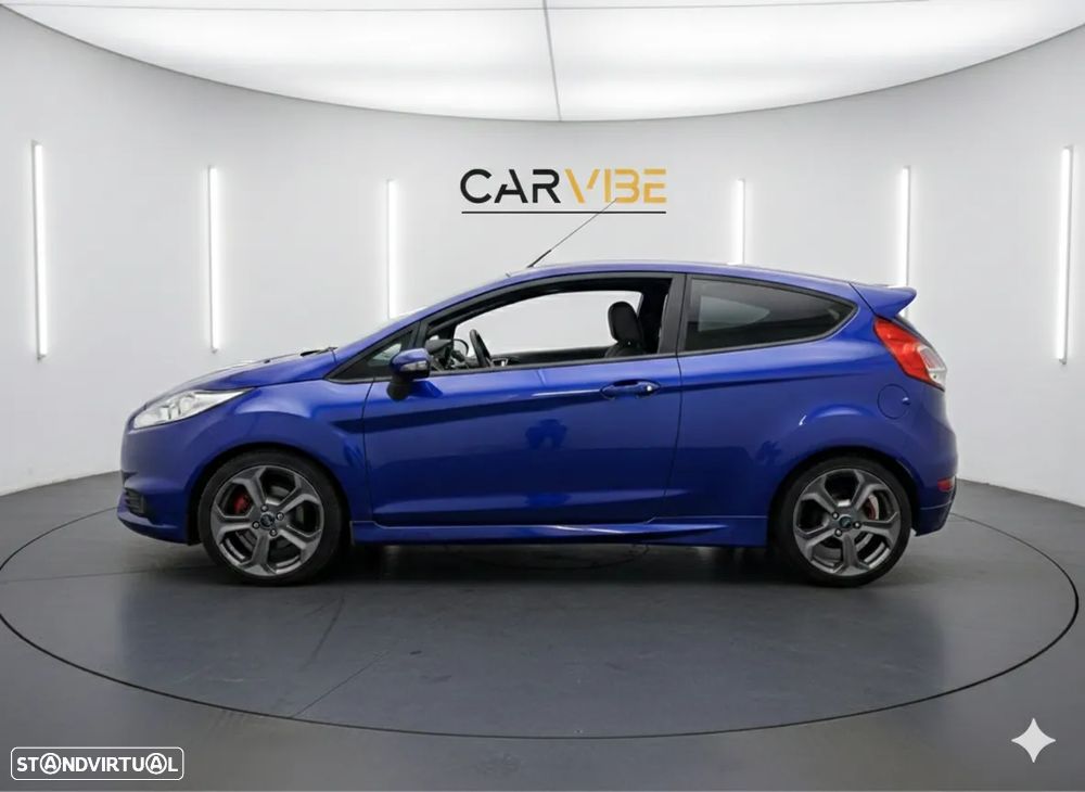 Ford Fiesta 1.6 EcoBoost c/ Pack Pele Desportiva ST - 4