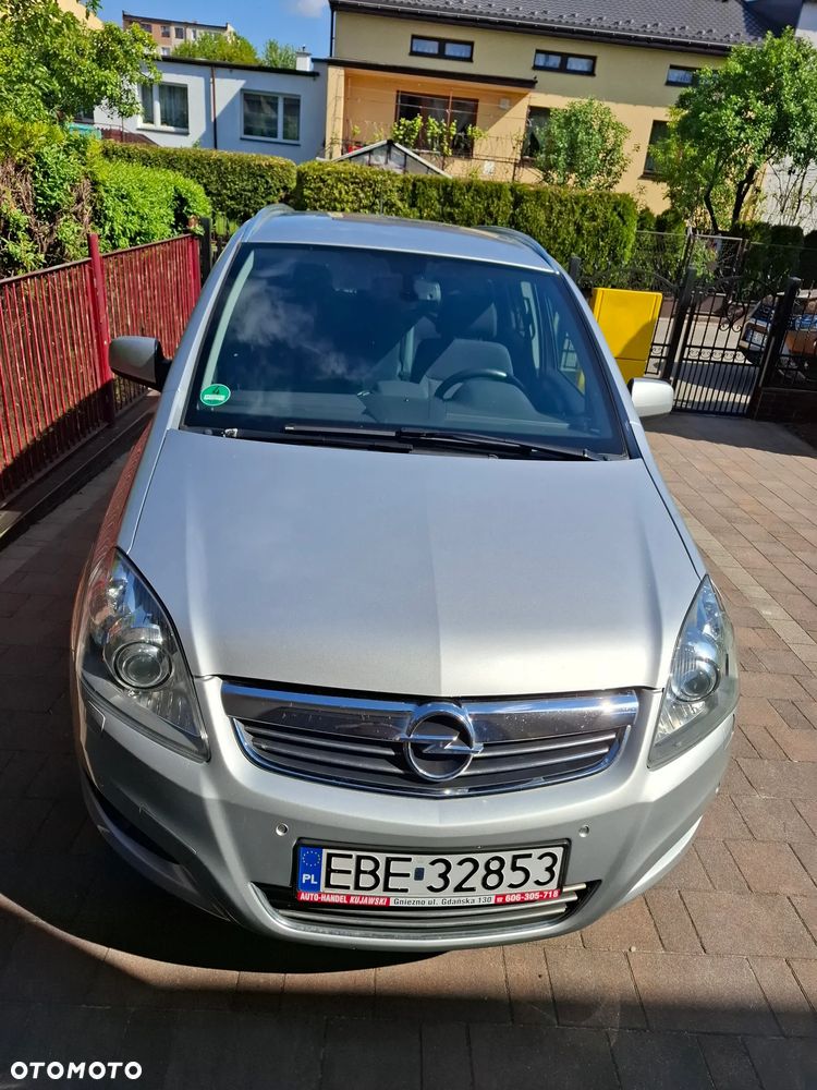Opel Zafira 1.8 Cosmo EU5 - 2