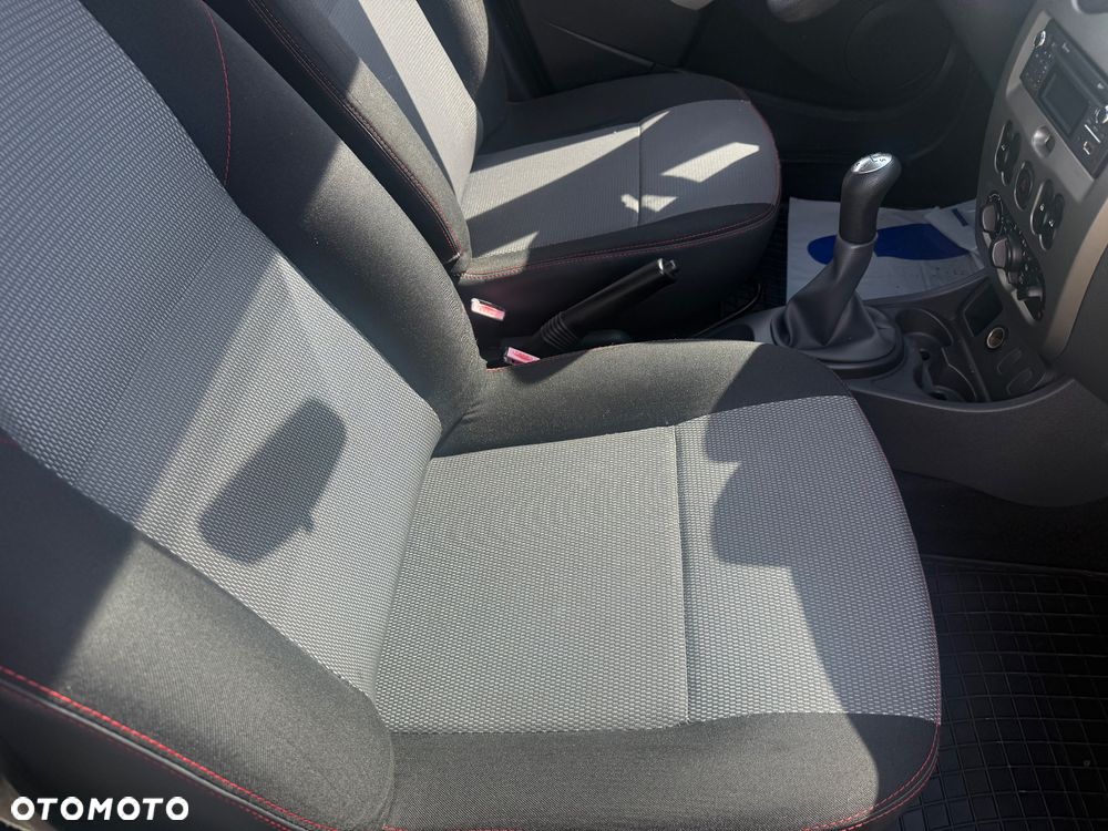 Dacia Duster 1.6 Ambiance - 18