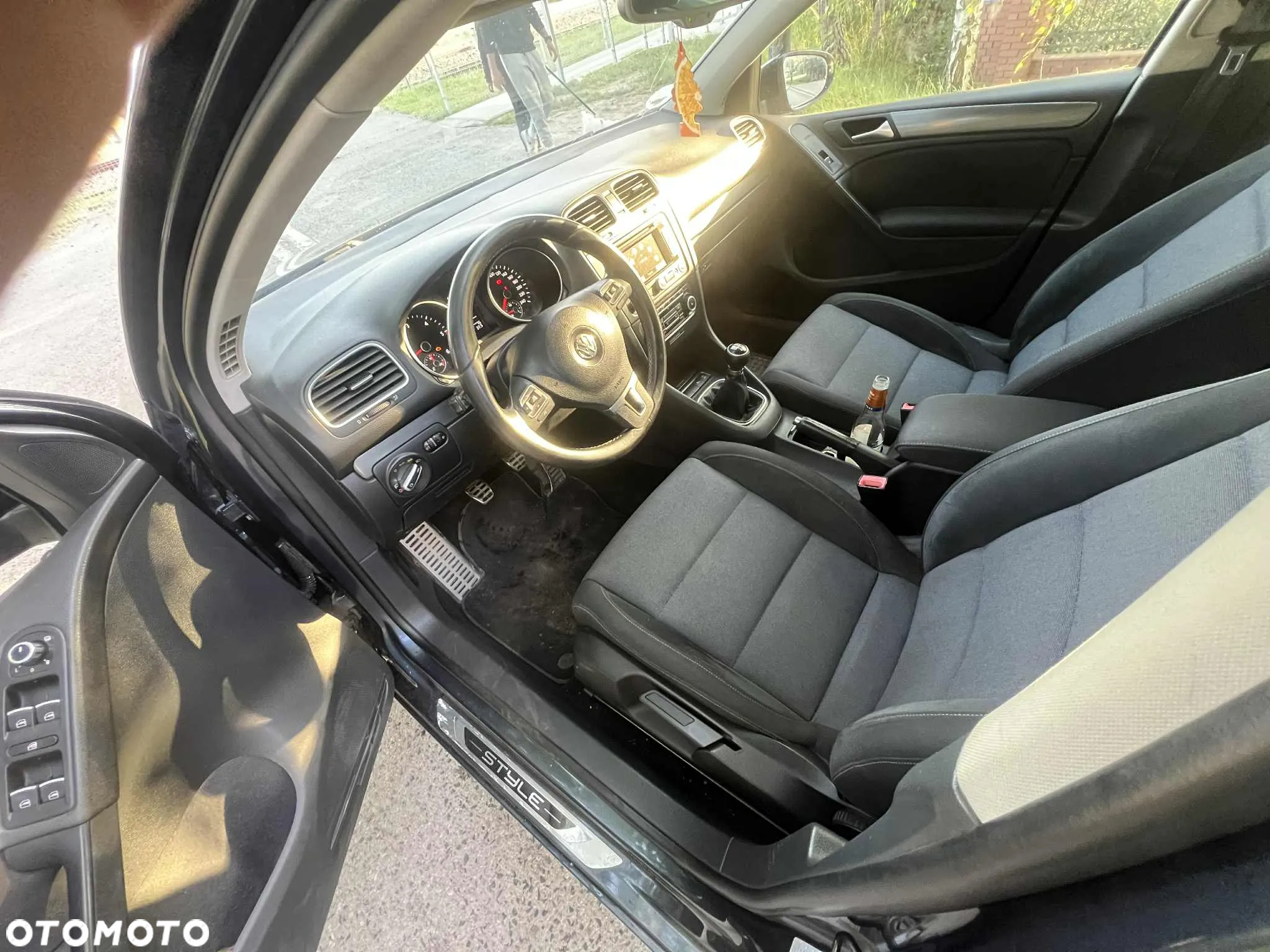 Volkswagen Golf VI 1.6 TDI BlueMot Trendline - 8