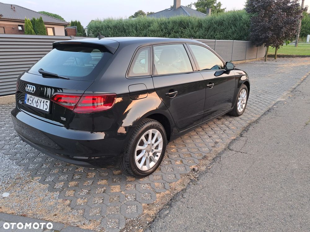 Audi A3 Sportback 1.6 TDI Attraction - 6