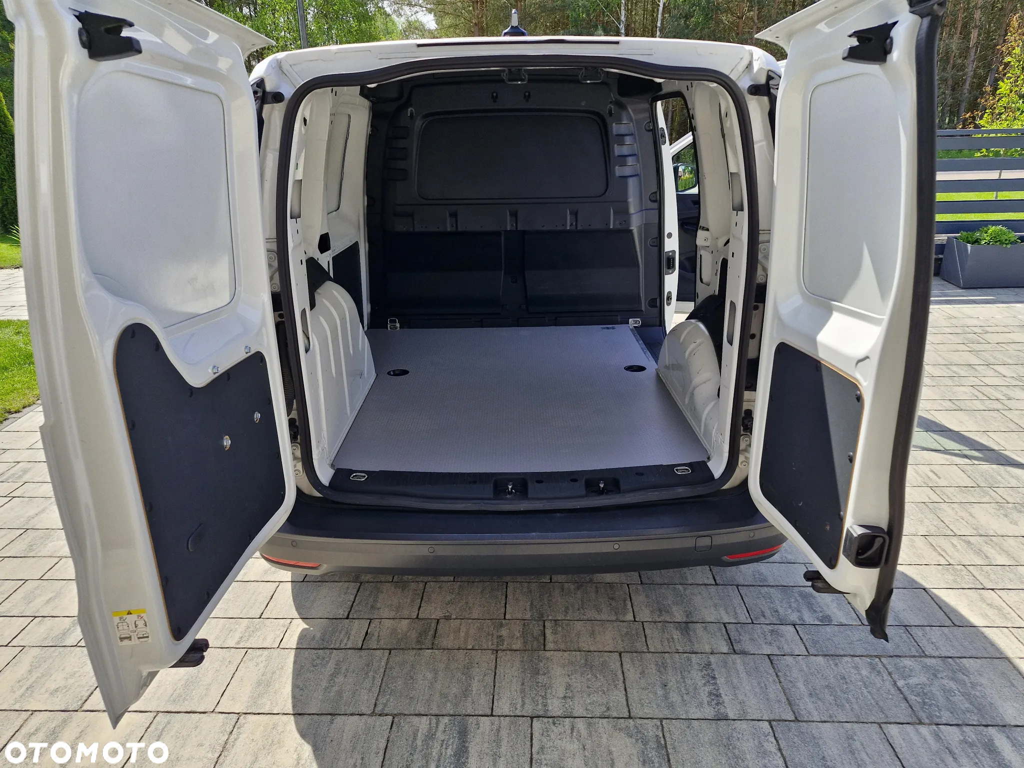 Volkswagen Caddy - 24