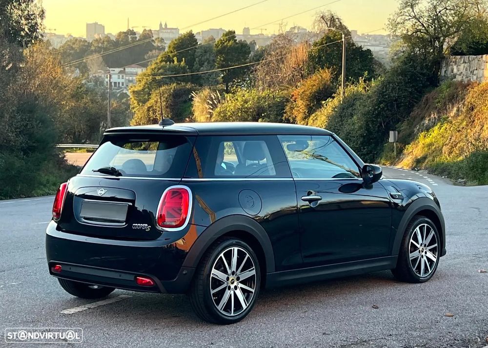 MINI 3 Portas Cooper SE Classic - 12
