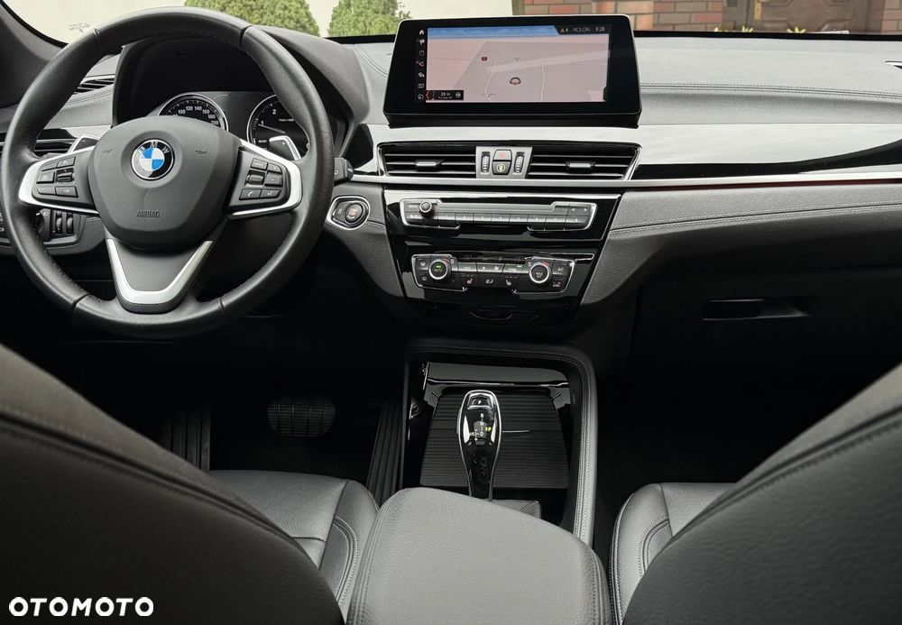 BMW X1 sDrive18d xLine - 10