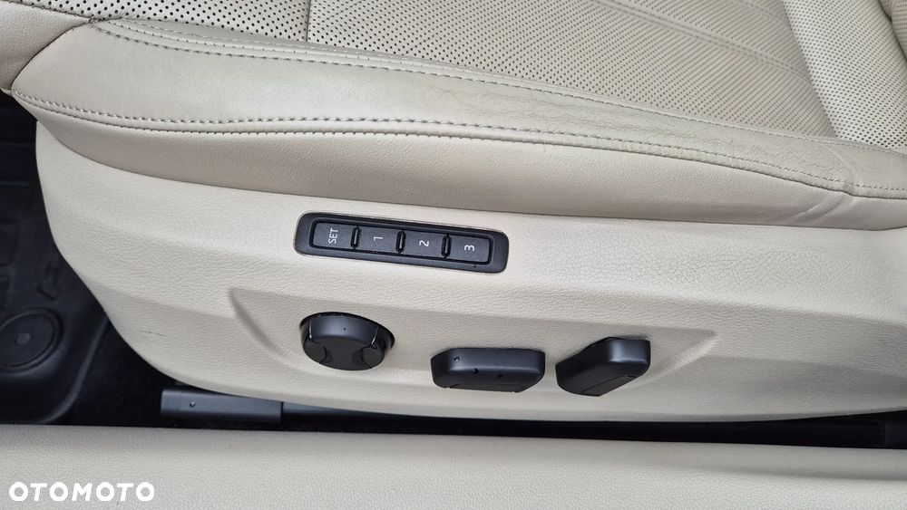 Skoda Superb 2.0 TSI 4x4 L&K DSG - 14