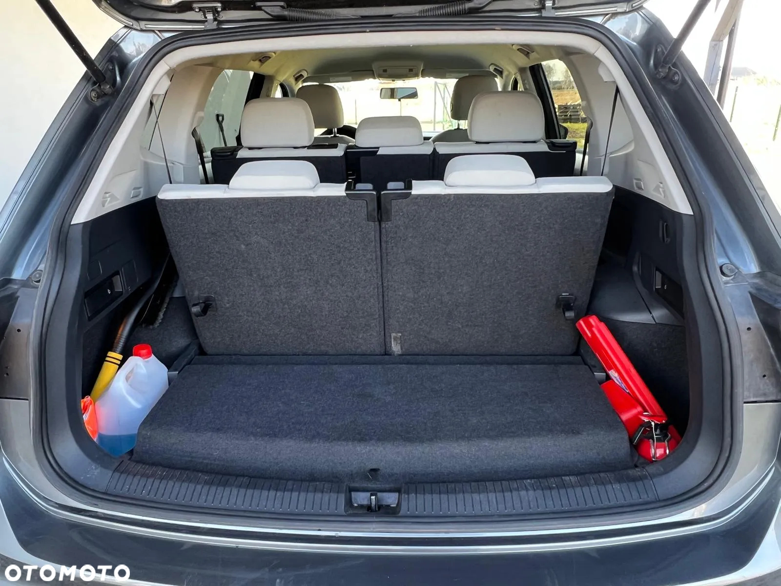 Volkswagen Tiguan - 8