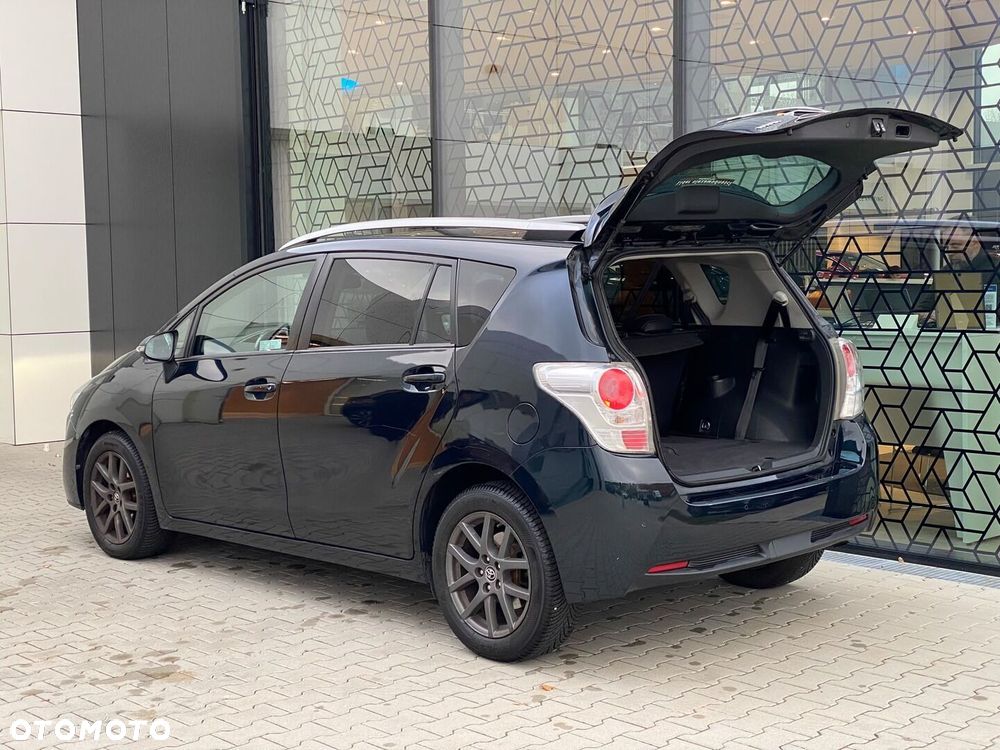 Toyota Verso 1.8 Premium 7os - 29