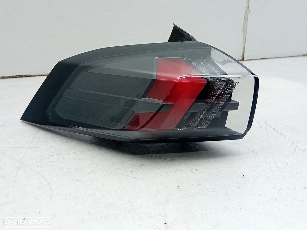 Farolim esquerdo PEUGEOT 2008 II (U_) - 1