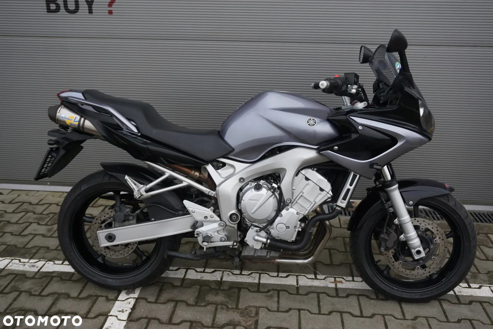Yamaha FZ - 2