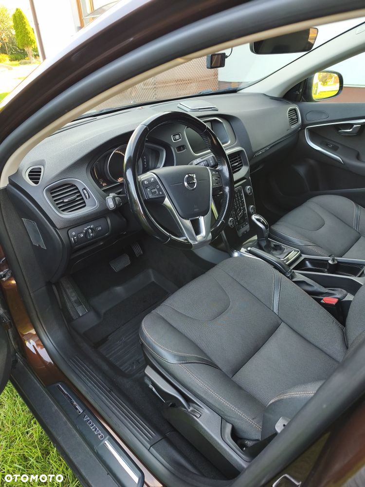 Volvo V40 Cross Country - 7